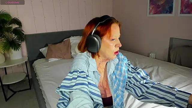 Snapshot of Maya_foxy chatting on May 27, 2026, 3:14 am Maya foxy online show from May 27, 2026, 3:14 am