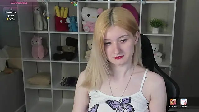 Diiana Daviis online show from May 29, 2026, 1:03 am