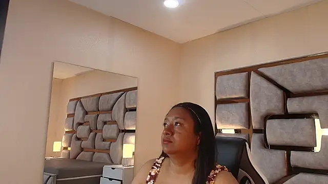 Snapshot of Rachell_Carter chatting on May 20, 2026, 4:29 am Rachell Carter online show from May 20, 2026, 4:29 am