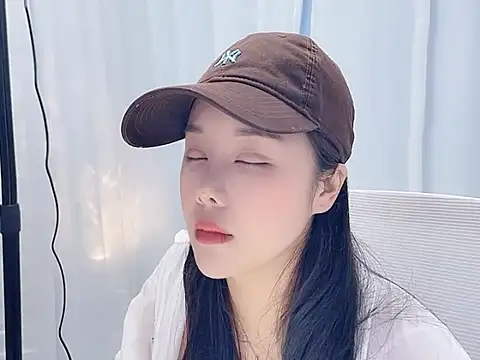 Snapshot of Qingqing19 chatting on May 8, 2026, 5:35 am Qingqing19 online show from May 8, 2026, 5:35 am
