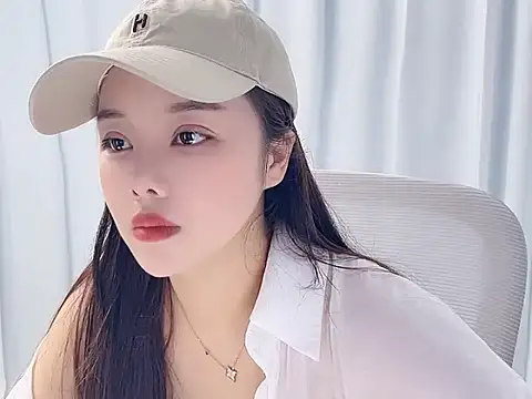 Snapshot of Qingqing19 chatting on May 19, 2026, 2:29 am Qingqing19 online show from May 19, 2026, 2:29 am