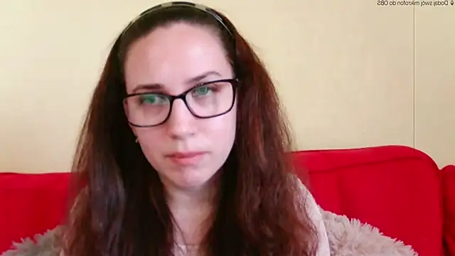 Snapshot of EmilyHotAngel chatting on May 20, 2026, 4:24 pm EmilyHotAngel online show from May 20, 2026, 4:24 pm