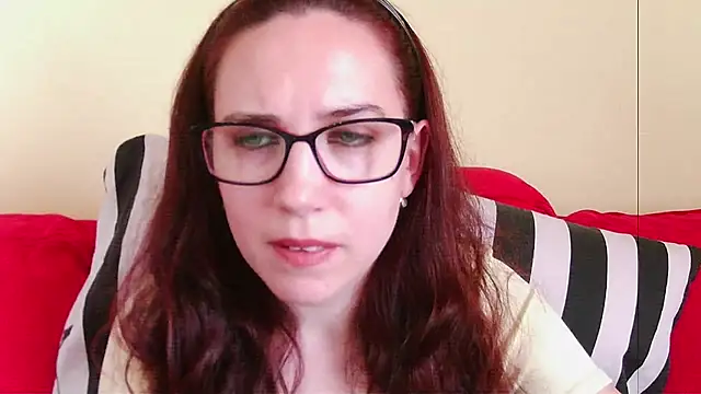 Snapshot of EmilyHotAngel chatting on July 14, 2026, 1:17 pm EmilyHotAngel online show from July 14, 2026, 1:17 pm
