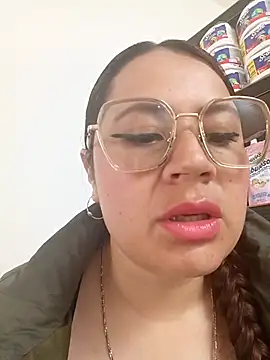 VANESSA  28 online show from May 12, 2026, 12:24 pm