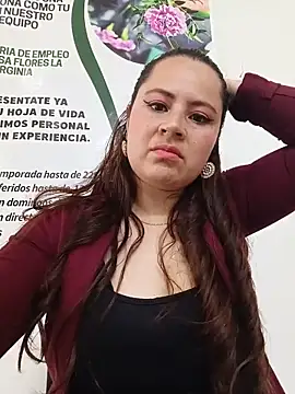 VANESSA  28 online show from May 22, 2026, 4:23 pm