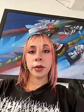 Snapshot of DomBratAmara chatting on May 7, 2026, 2:55 pm DomBratAmara online show from May 7, 2026, 2:55 pm