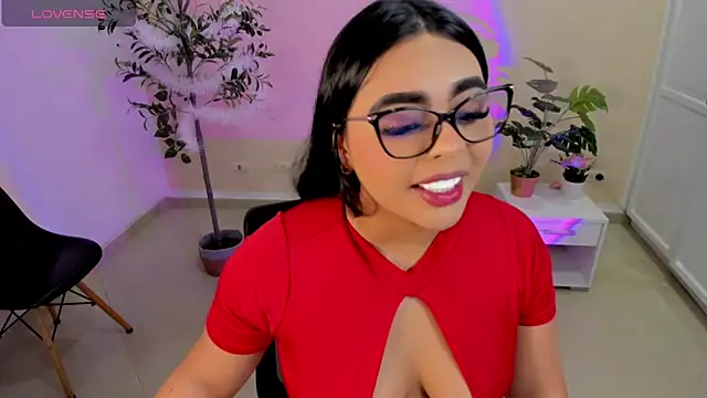 Margot Robie online show from May 11, 2026, 2:45 pm