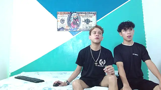 wild boys zs online show from May 28, 2026, 5:16 am