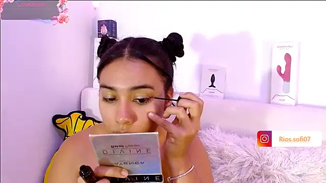 Snapshot of _Sofi_Rios_ chatting on May 14, 2026, 5:03 am Sofi Rios online show from May 14, 2026, 5:03 am