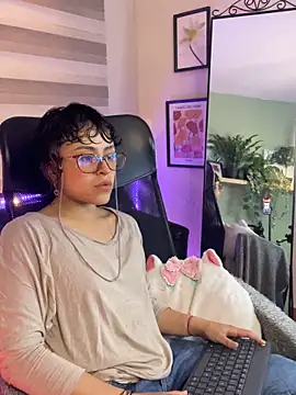 Lusiana   online show from May 25, 2026, 1:06 pm