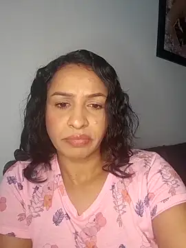 mell0102 online show from May 20, 2026, 12:55 pm