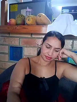mell0102 online show from July 23, 2026, 12:25 pm