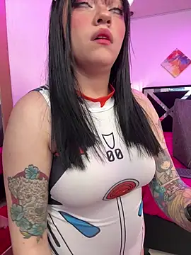 KIMI AMANE online show from May 15, 2026, 1:18 pm
