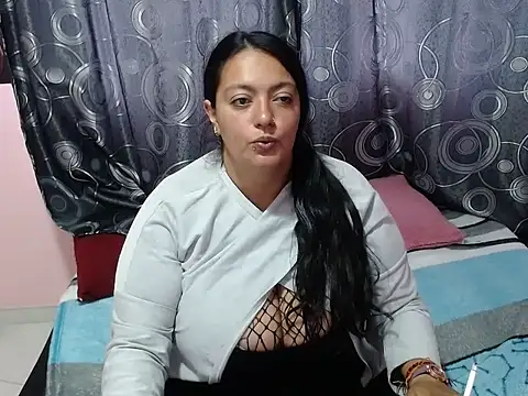 Snapshot of FabritziAPiel chatting on May 16, 2026, 3:55 pm FabritziAPiel online show from May 16, 2026, 3:55 pm