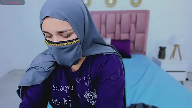 Snapshot of Salma_farouk chatting on June 11, 2026, 9:02 pm Salma farouk online show from June 11, 2026, 9:02 pm