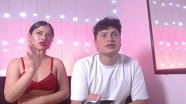 Snapshot of Wildseductor1 chatting on May 8, 2026, 9:42 pm Wildseductor1 online show from May 8, 2026, 9:42 pm