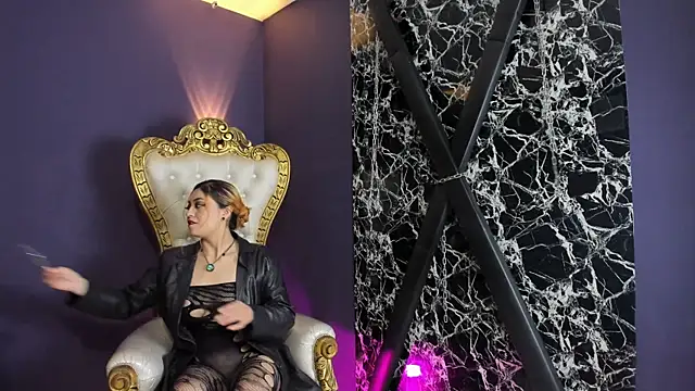 DarkRomanceXXX online show from May 14, 2026, 3:57 am