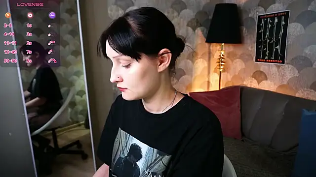 Snapshot of VelvetLily_ chatting on May 24, 2026, 8:58 pm VelvetLily online show from May 24, 2026, 8:58 pm