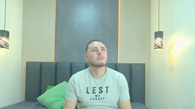 Luna and Jacksonn online show from July 18, 2026, 4:16 am