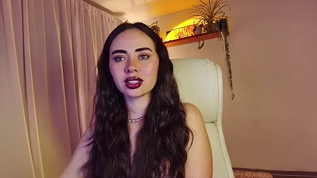 taliaffranco online show from May 13, 2026, 4:21 am