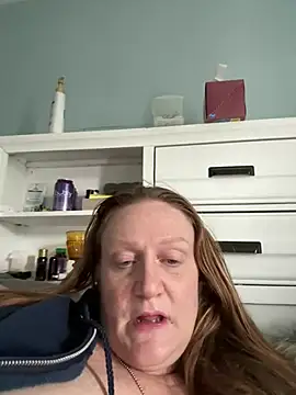 Kellilyn10 online show from May 20, 2026, 2:34 pm