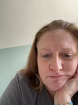 Kellilyn10 online show from May 28, 2026, 4:48 pm