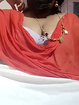tamilkavitha123 online show from May 24, 2026, 4:56 pm