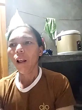 Snapshot of Min-meo chatting on May 13, 2026, 9:55 pm Min-meo online show from May 13, 2026, 9:55 pm