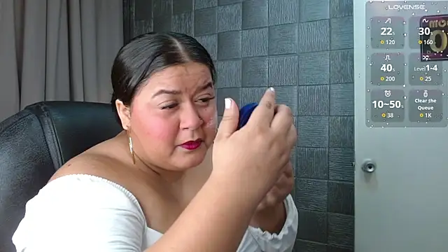 Snapshot of Princess_Xoxo chatting on June 8, 2026, 8:09 pm Princess Xoxo online show from June 8, 2026, 8:09 pm