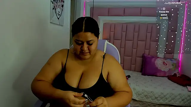 Snapshot of Princess_Xoxo chatting on June 28, 2026, 8:15 pm Princess Xoxo online show from June 28, 2026, 8:15 pm