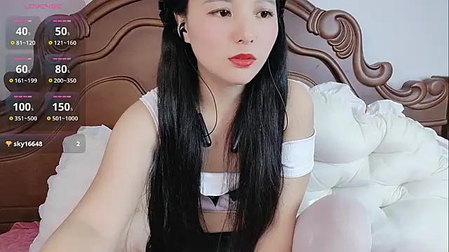 Snapshot of Youyou-uu chatting on June 1, 2026, 1:40 am Youyou-uu online show from June 1, 2026, 1:40 am