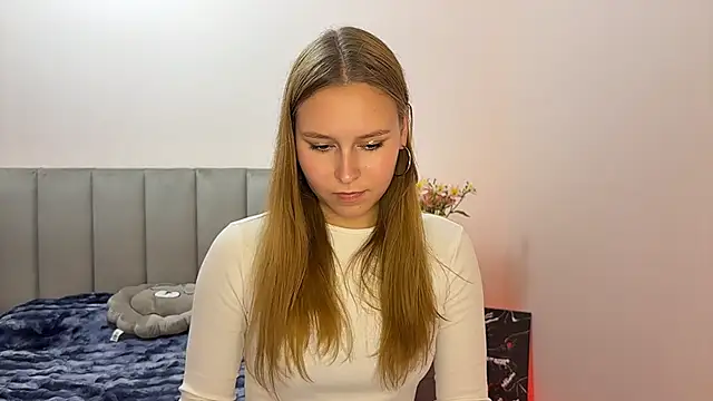 AlisaDreamy online show from May 23, 2026, 2:21 pm