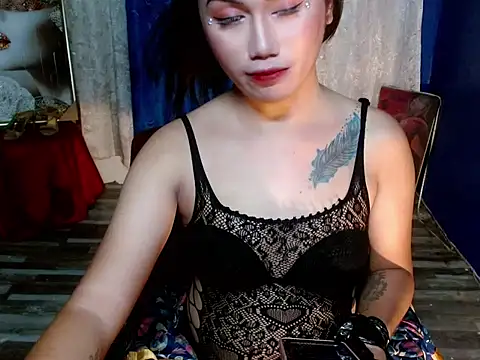 dominaerickaxxx online show from May 19, 2026, 3:29 pm