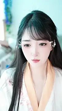 singer-wenwan online show from May 12, 2026, 8:00 am
