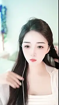 singer-wenwan online show from May 29, 2026, 7:39 am