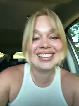 Snapshot of lilixcake chatting on June 25, 2026, 5:06 pm lilixcake online show from June 25, 2026, 5:06 pm