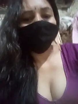 Snapshot of Komal_Bhabhi4u chatting on May 18, 2026, 1:28 pm Komal Bhabhi4u online show from May 18, 2026, 1:28 pm