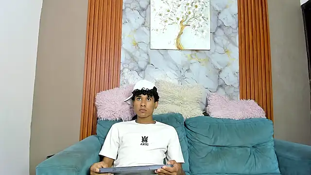 BOUL GUYS online show from May 19, 2026, 1:44 am