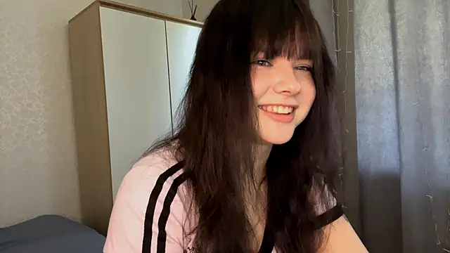 Snapshot of EmilyMercurial chatting on May 27, 2026, 8:22 am EmilyMercurial online show from May 27, 2026, 8:22 am