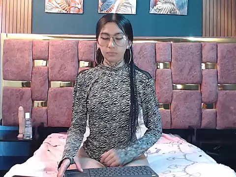  aranza23 online show from May 15, 2026, 12:01 pm