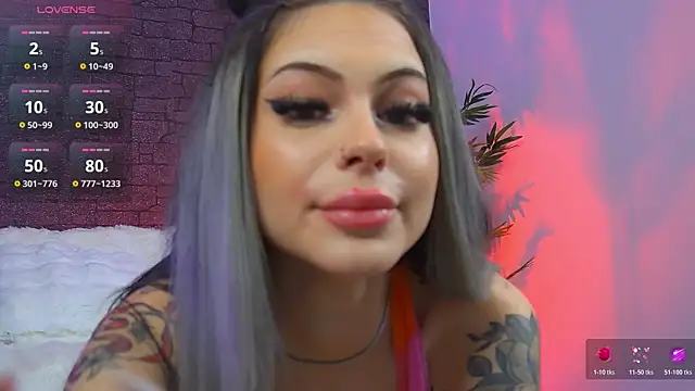 Snapshot of Novajadex chatting on May 9, 2026, 4:45 pm Novajadex online show from May 9, 2026, 4:45 pm
