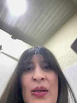 Snapshot of Alejandra_alson chatting on May 7, 2026, 6:13 pm Alejandra alson online show from May 7, 2026, 6:13 pm