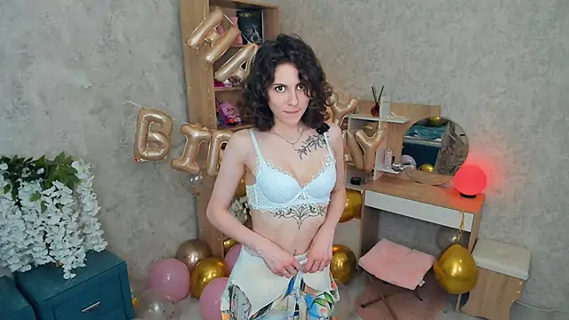 Kimasichka online show from June 12, 2026, 5:28 am