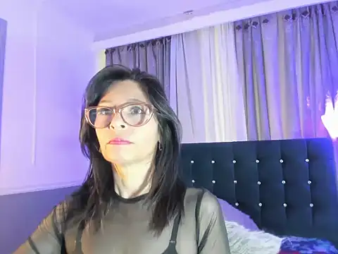 Snapshot of lena_gray chatting on May 16, 2026, 12:37 pm lena gray online show from May 16, 2026, 12:37 pm