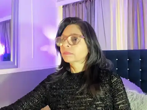 Snapshot of lena_gray chatting on May 27, 2026, 1:19 pm lena gray online show from May 27, 2026, 1:19 pm