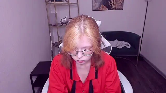 Snapshot of FoxxyyPolly chatting on May 16, 2026, 5:59 am FoxxyyPolly online show from May 16, 2026, 5:59 am