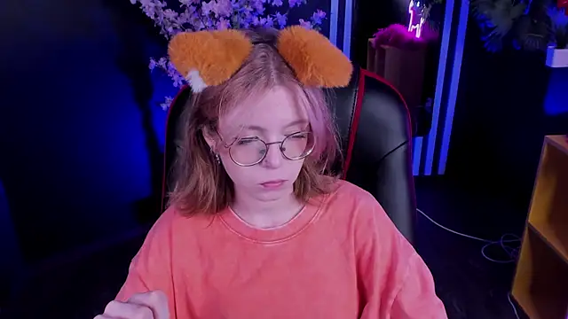 FoxxyyPolly online show from July 24, 2026, 5:16 am