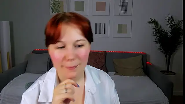 Snapshot of MiaLacrice chatting on May 30, 2026, 7:22 pm MiaLacrice online show from May 30, 2026, 7:22 pm
