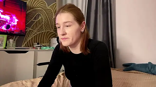 Snapshot of EwaDerobertis chatting on May 9, 2026, 2:33 pm EwaDerobertis online show from May 9, 2026, 2:33 pm