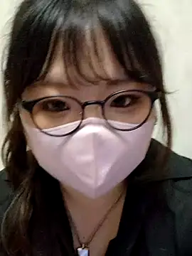 Snapshot of ao_chan_o0 chatting on August 5, 2026, 1:36 pm ao chan o0 online show from August 5, 2026, 1:36 pm